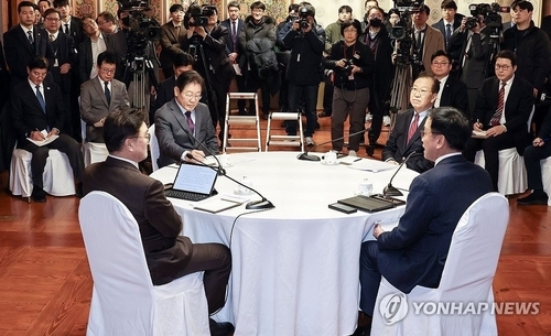 최상목 대통령 권한대행 부총리가 20일 오후 국회 사랑재에서 열린 여야정 국정협의회 첫 회의에서 발언을 하고 있다. 2025.2.20 <br>
[국회사진기자단=연합뉴스】 