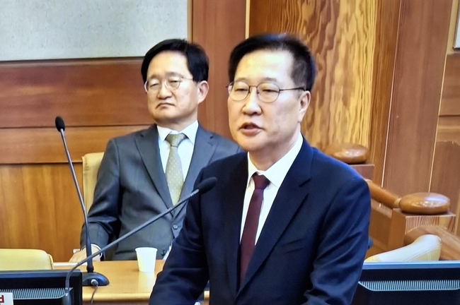 박성재 법무부장관이 10일 헌법재판소 탄핵 선고를 판결을 위해 헌법재판소에 출석해 있다【연합뉴스TV 캡쳐】