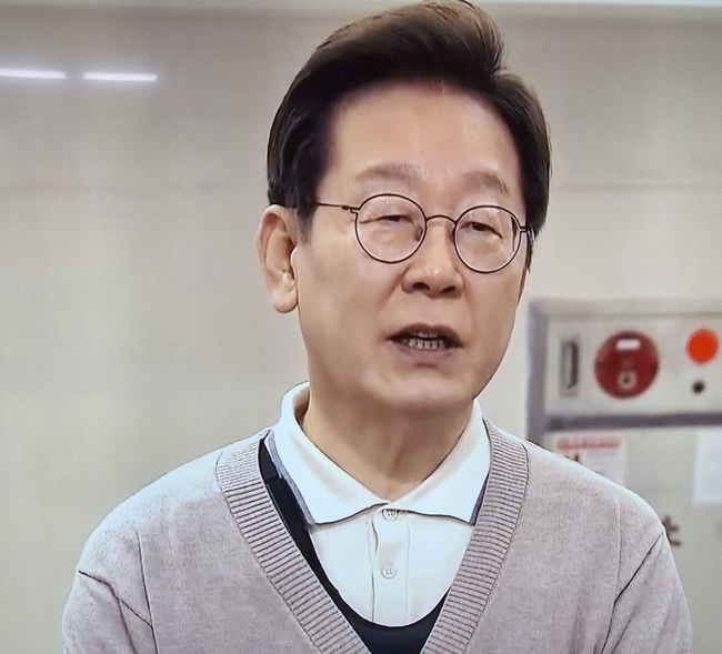 지방을 순회하며 '경청투어'를 벌이고 있는 더불어민주당 이재명대표