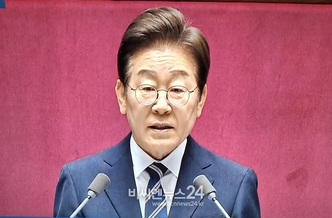 26일 국회에서 시정 연설하는 이재명 대통령.